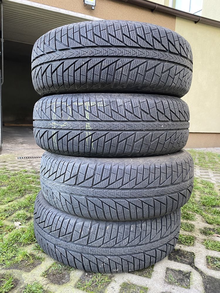 Opony ziomowe 235/65 R17 Viking Snowtech II