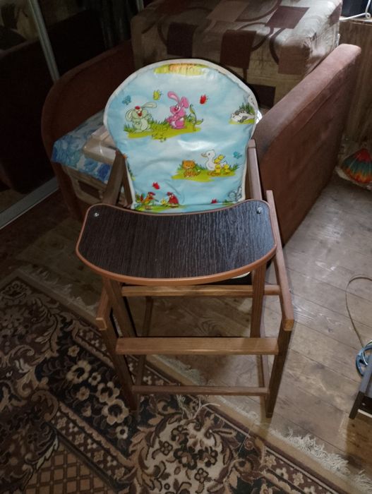 Стульчік для кормлення