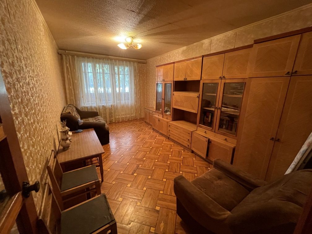 Продам 1 к.кв. 40 м. двухбалконку Гв. Широнинцев