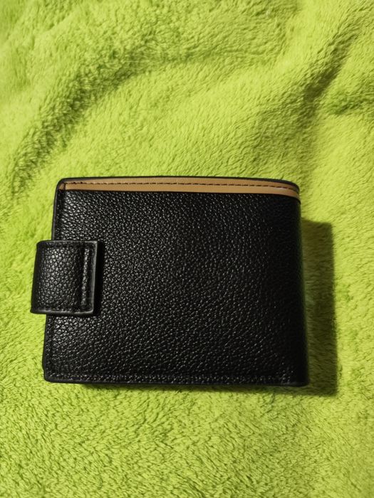 Carteira preta de homem