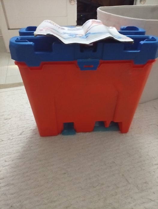 Pista Hot Wheels Track Builder Deluxe Stunt Box.