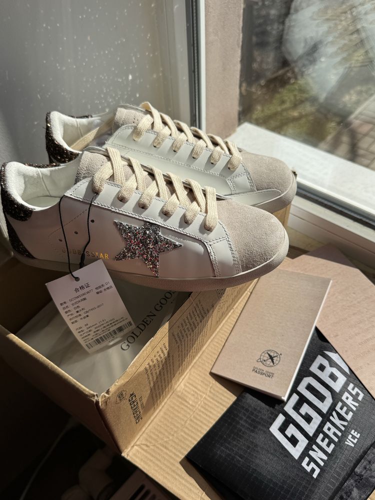 Кеди Golden goose в наявності ( золота та срібна зірка) розмір 37-42