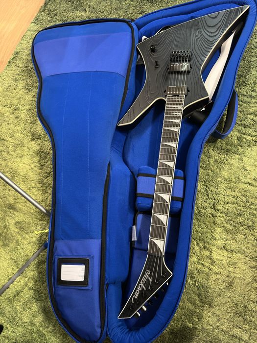Jackson Jeff Loomis Kelly HT6 + futerał Ritter + pas Levy’s