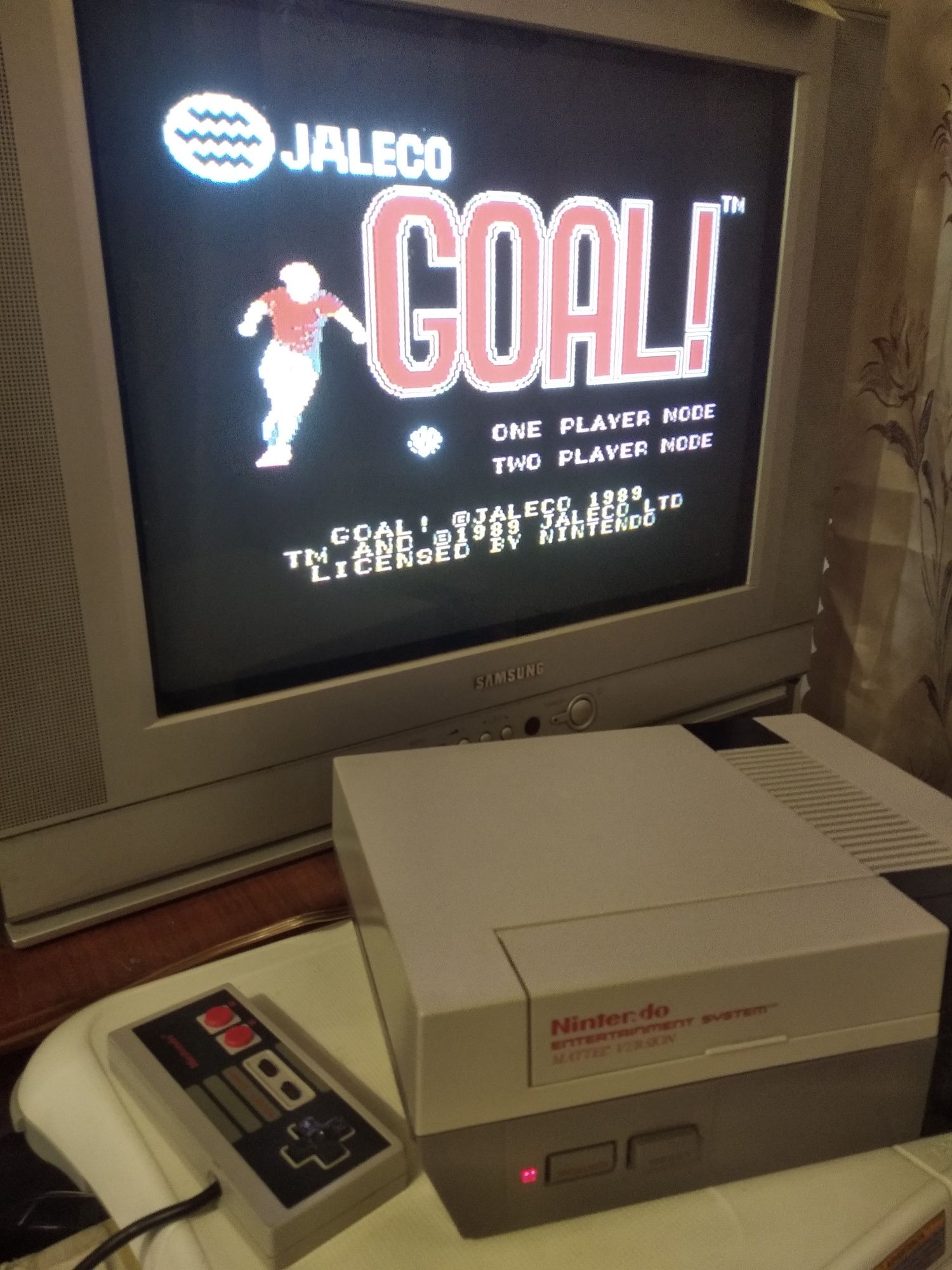 NES Nintendo entertainment system famicom