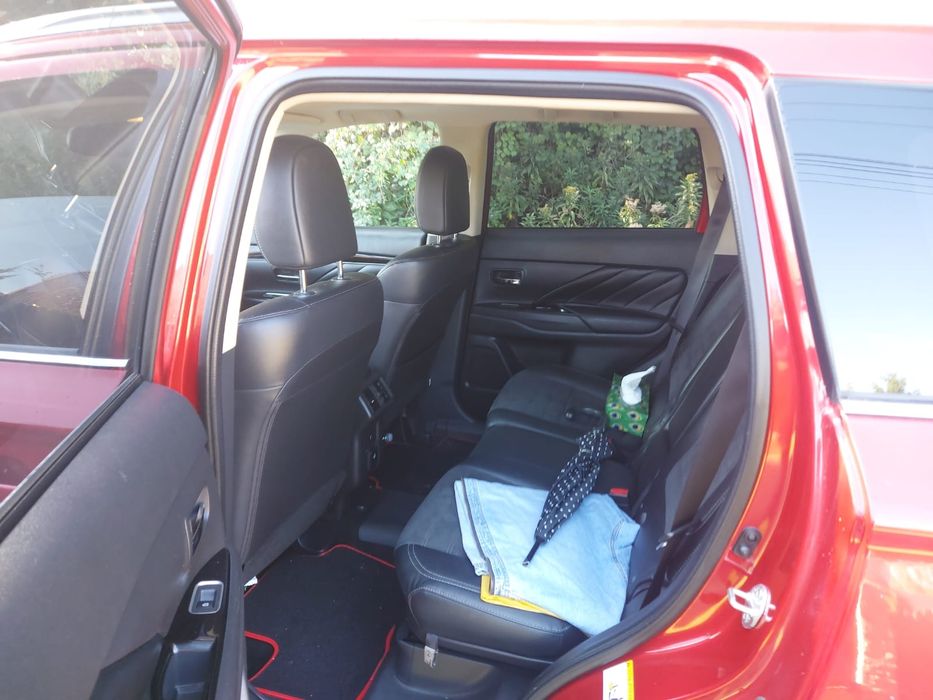 Mitsubishi Outlander Phev Pług In Hybrid 4x4