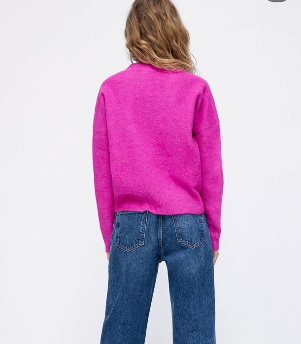 Мʼякий трикотажний светр