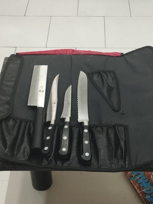 Esttojo profissional com 4 facas icel
