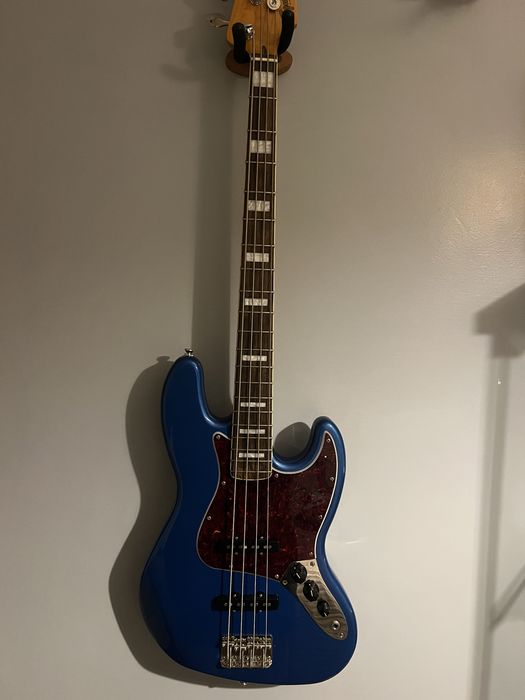 Squier cv jazz bass - baixo eletrico