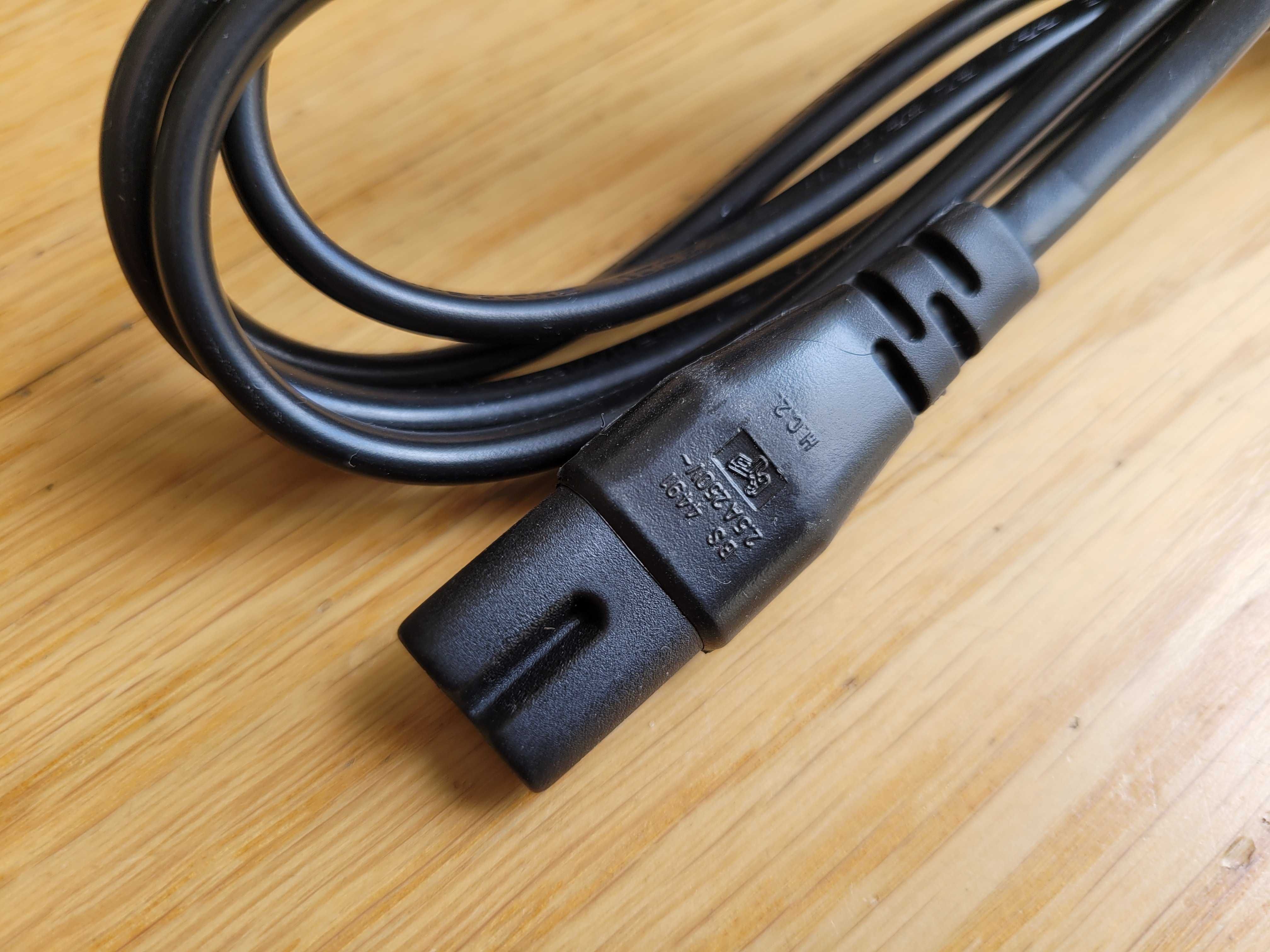 Przewód, kabel zasilający z wtyczką typu-G (tzw. angielska)