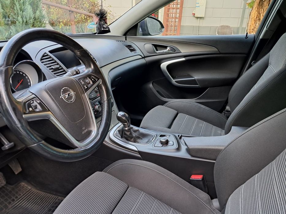 Opel Insignia 2.0 dtci 2011