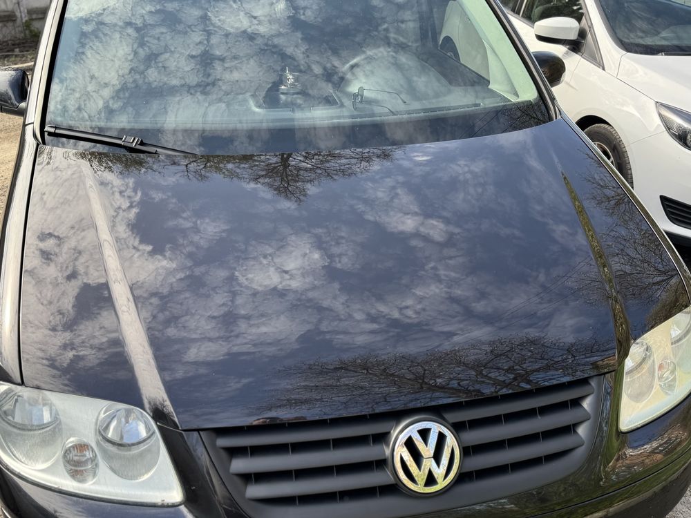 VW Touran 2005 1.6 бензин