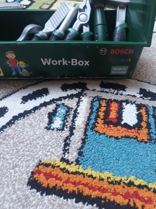 Duzy zestaw narzedzi bosch zabawkowy