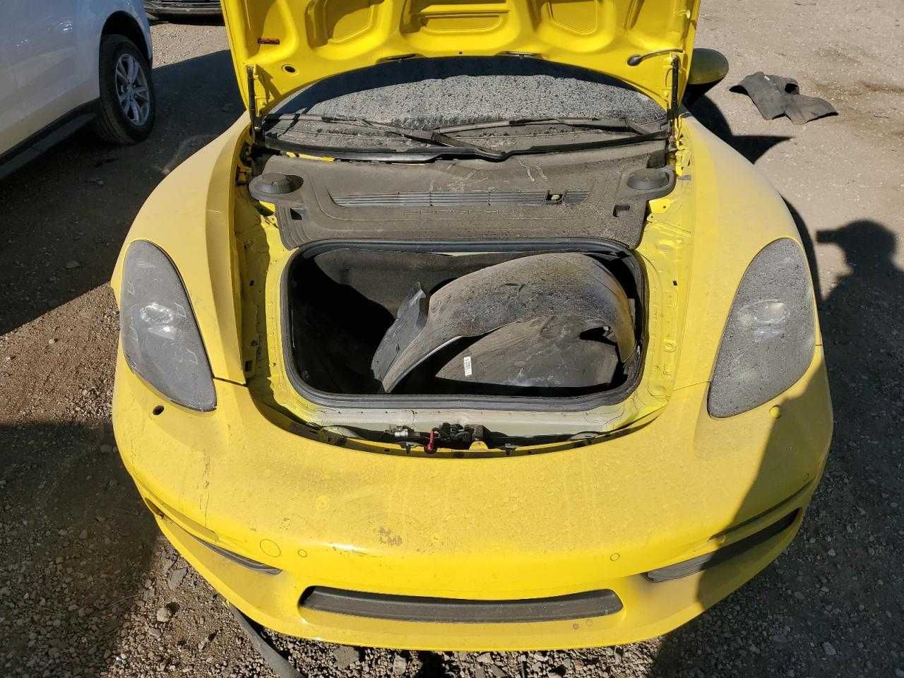 2023 Porsche Cayman S