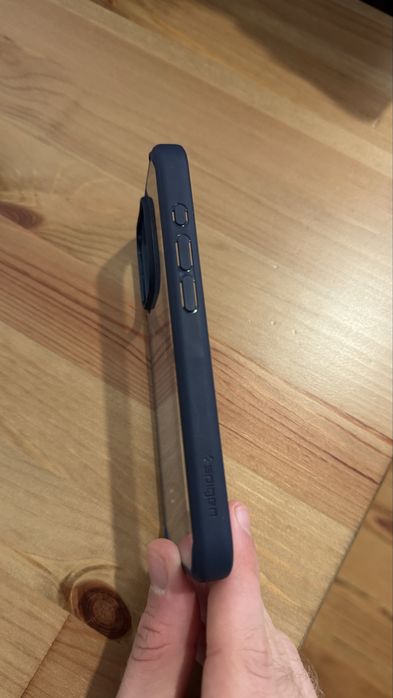 Iphone 15 pro Case Spigen