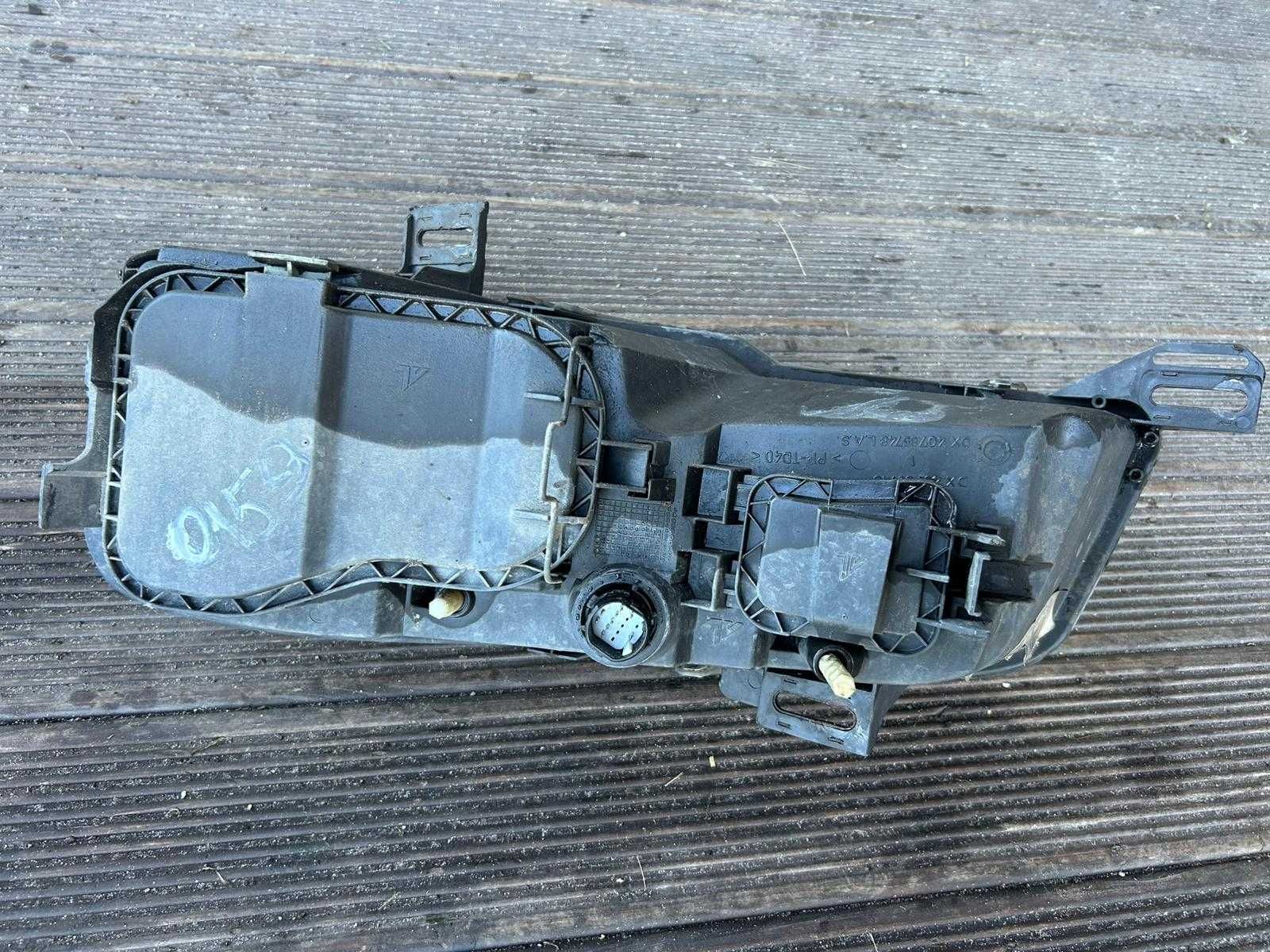 Lampa przednia Fiat Stilo prawa