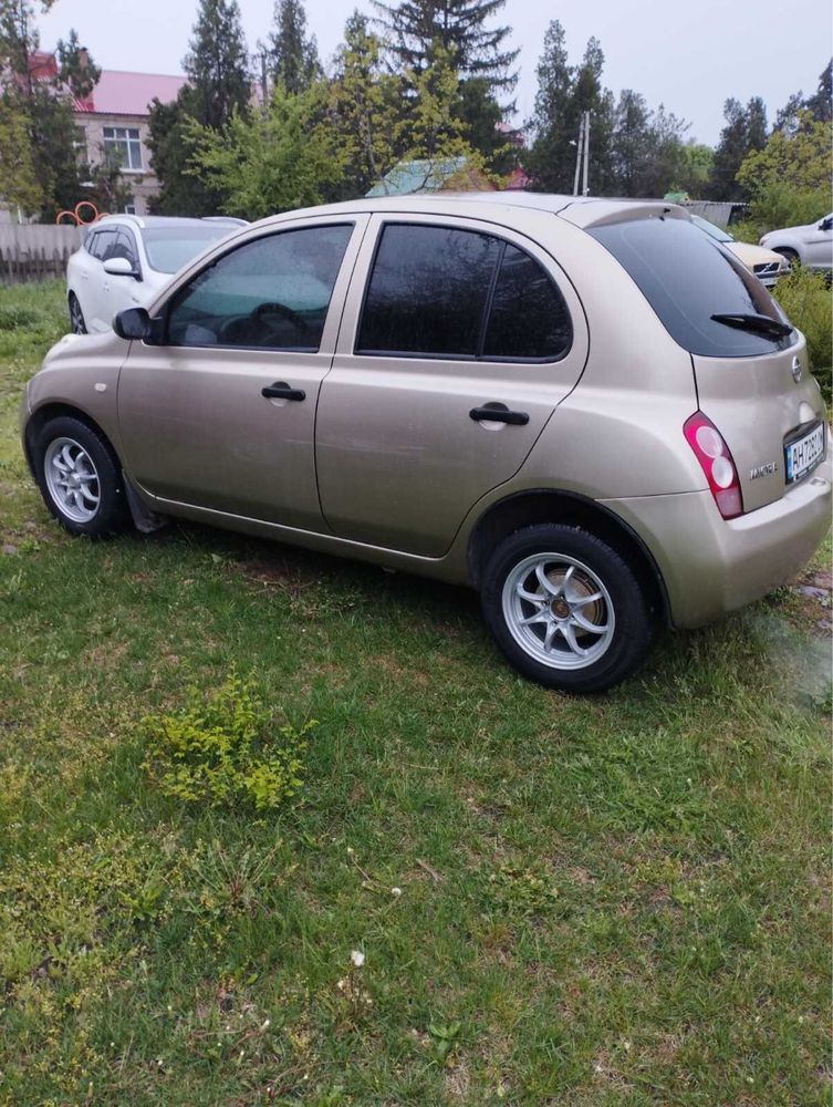 Nissan micra 2004