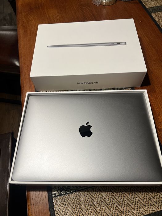 Macbook Air 2019 rok