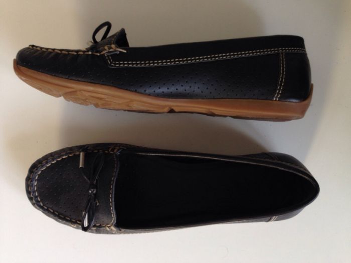CLARKS nowe skórzane mokasyny damskie czarne rozmiar 38