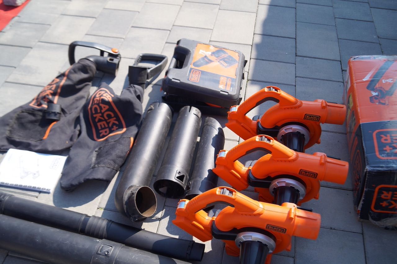 Zestaw narzedzi Black & Decker odkurzacz ogrodowy dmuchawa wkretarka