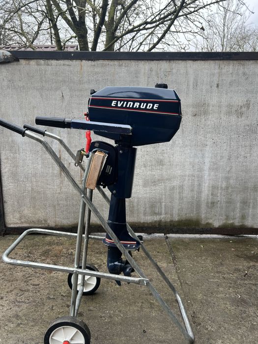 Лодочний мотор Evinrude 4