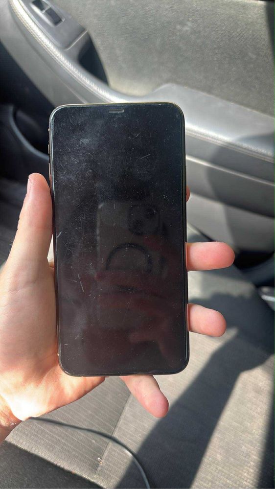 Iphone 11 pro max złoty