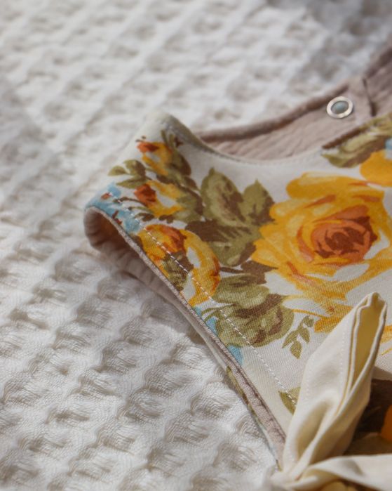 Top niemowlęcy wiązany • 3–6 m-cy • 100% bawełna • Unikat & muślin