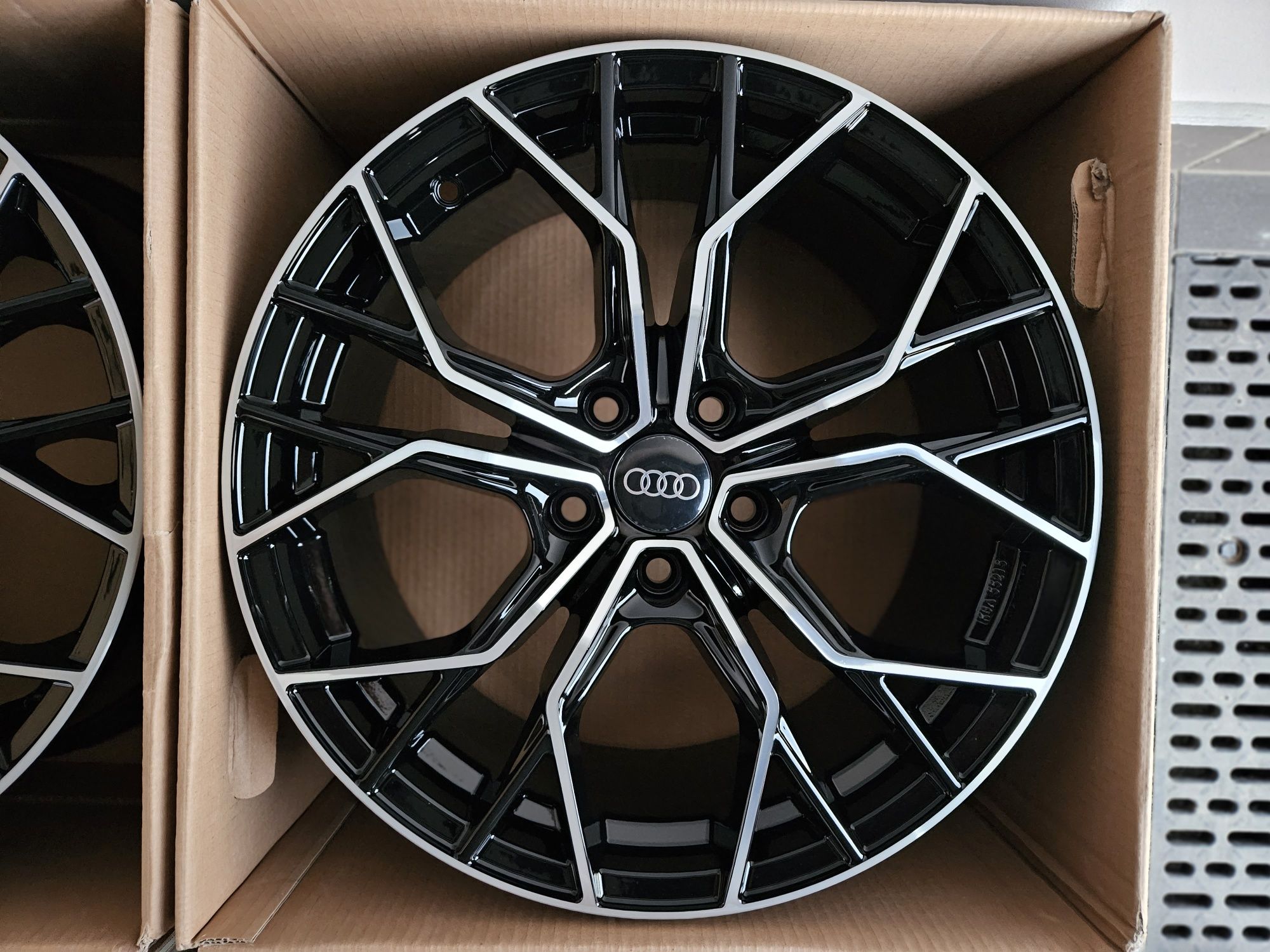 AUDI 19 " Nowe 5x112 A4 S4 B8 B9 A5 B10 A6 S6 C7 C8 Q5 SQ5 Felgi