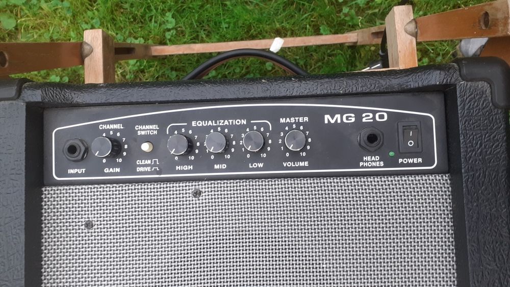 Wzmacniacz gitarowy MG 20 Vision