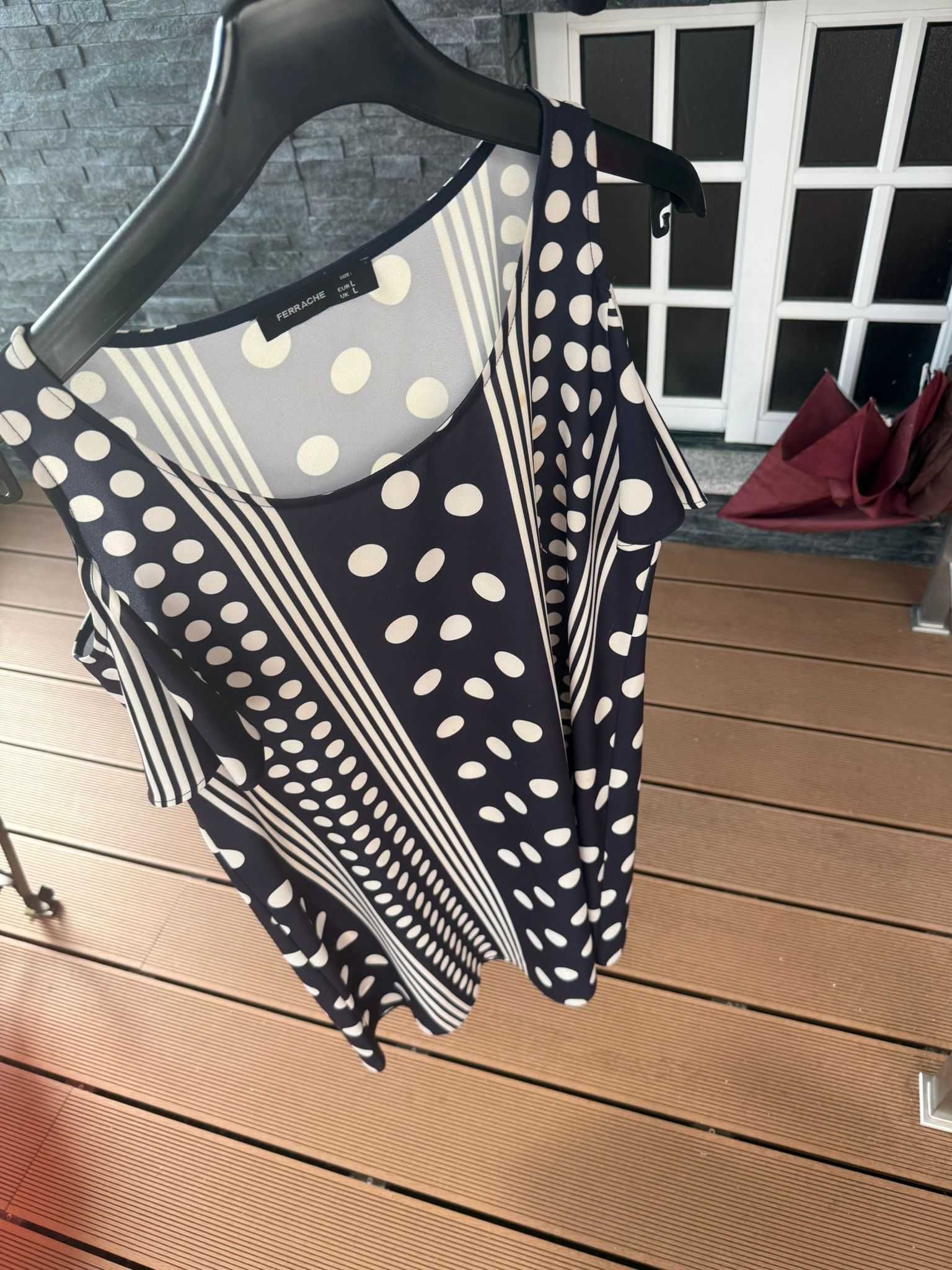 Blusa Feminina Azul-Marinho com Poás e Listras
