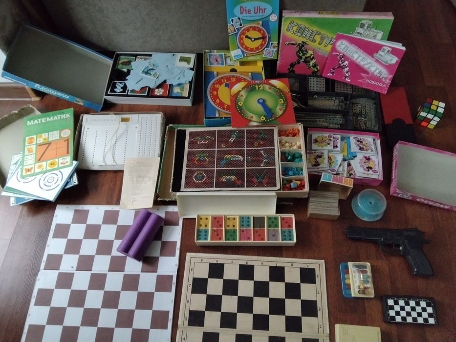 Настольные игры времен СССР. Развивающая ГДР, Конструктор СССР и други