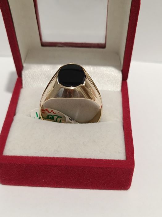 Złoty sygnet z Onyksem roz.32 złoto próby 585