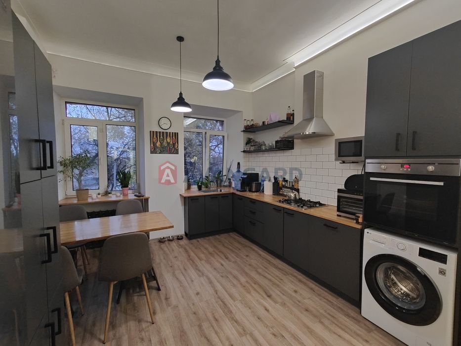 Продам простору 2к квартиру з ремонтом на пр. С. Нігояна