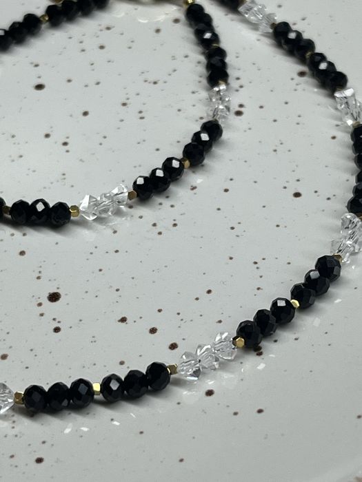 Чокери з чорного оніксу.