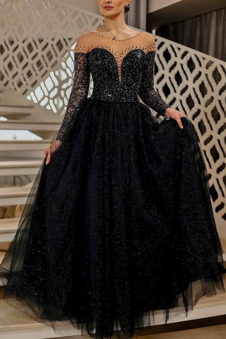 Сукні на випускний вечір