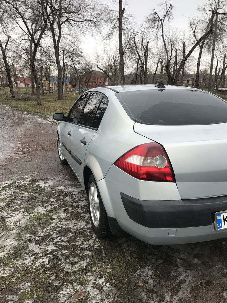 Renault Megane II 2005г 1,4 газ/бензин