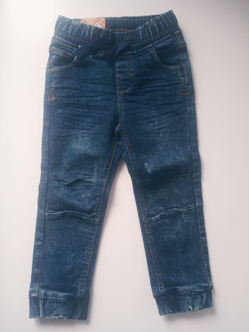 Nowe spodnie jeansy rozmiar 104 Smyk