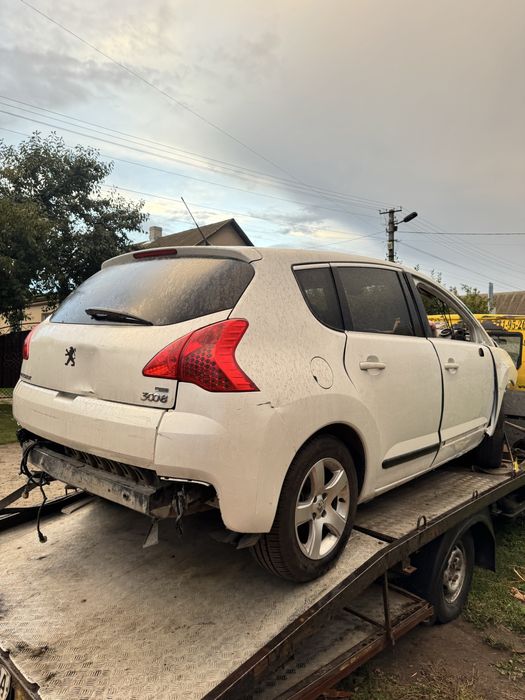 Пежо 3008 2011 1.6 EHDI  диз