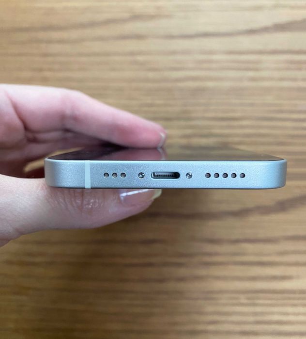 iPhone 14 128GB - Desbloqueado -Com garantia, como novo,bateria a 100%