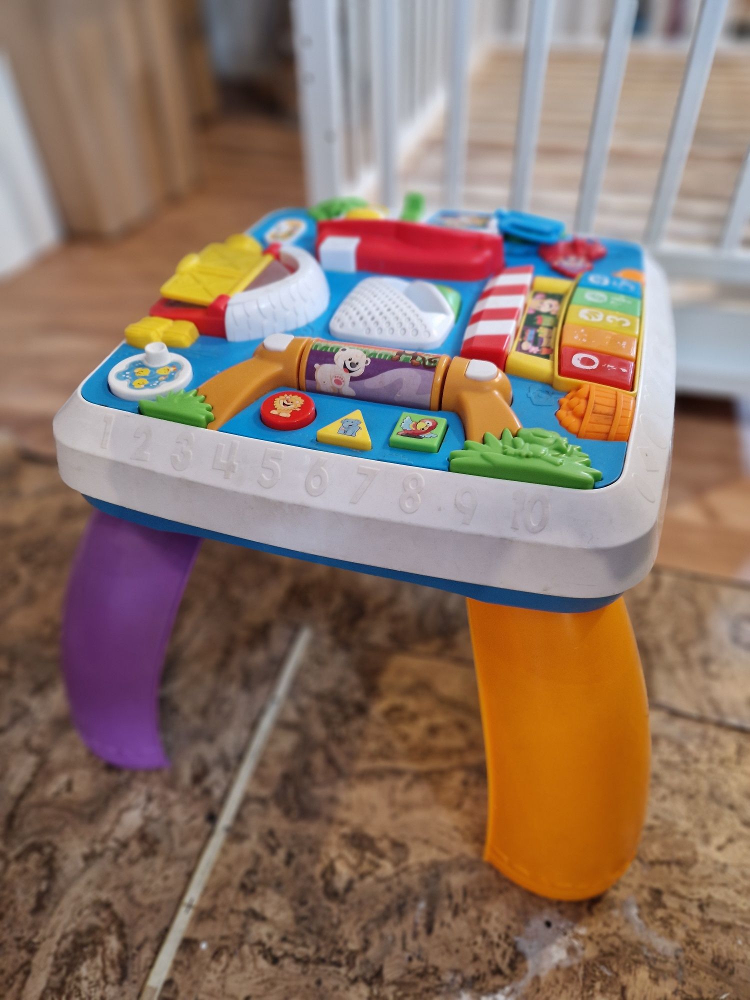 Interaktywny stolik Fisher Price