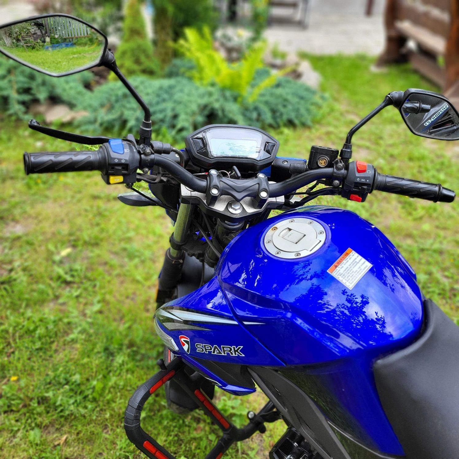 Продам мотоцикл  SPARK  200
