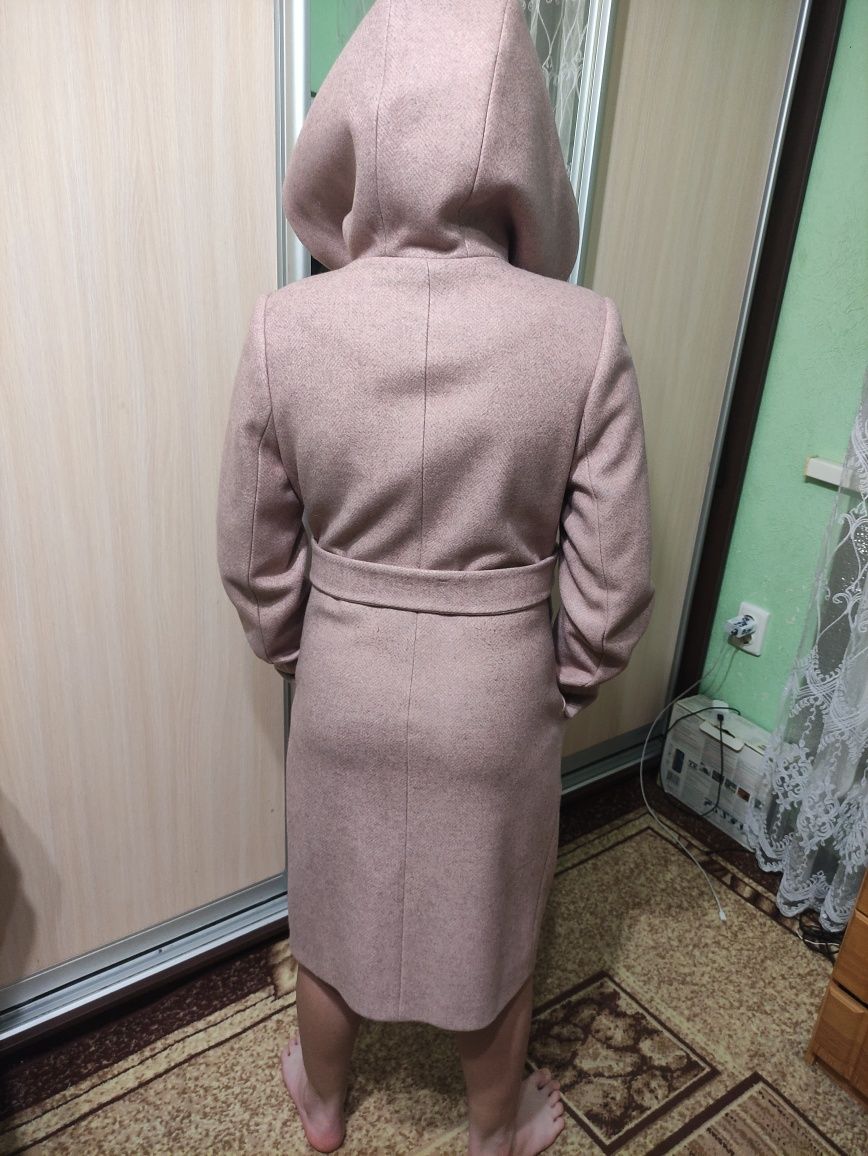 Пальто демисезонное