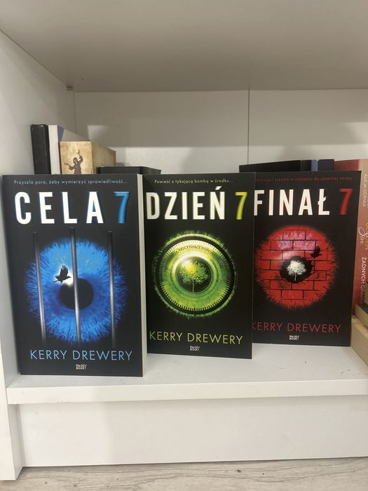 trylogia 7 cela 7 dzień 7 finał 7