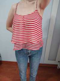 top listrado branco e vermelho / white and red striped top