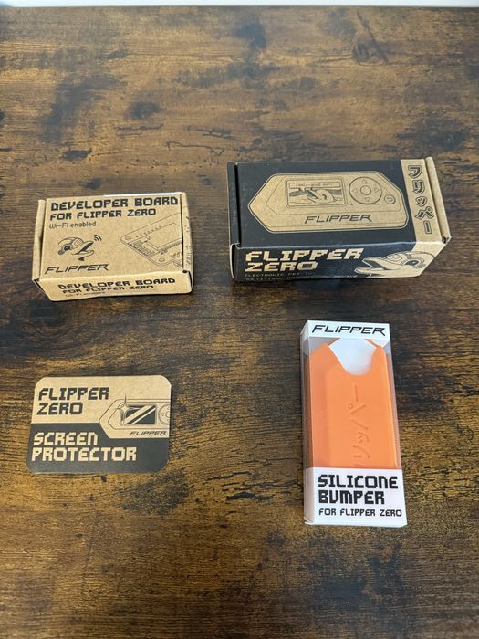 Flipper Zero + Akcesoria