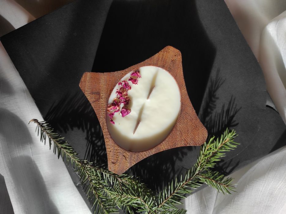 Свічки в дереві. Соєві свічки. Свічки в дерев'яному кашпо