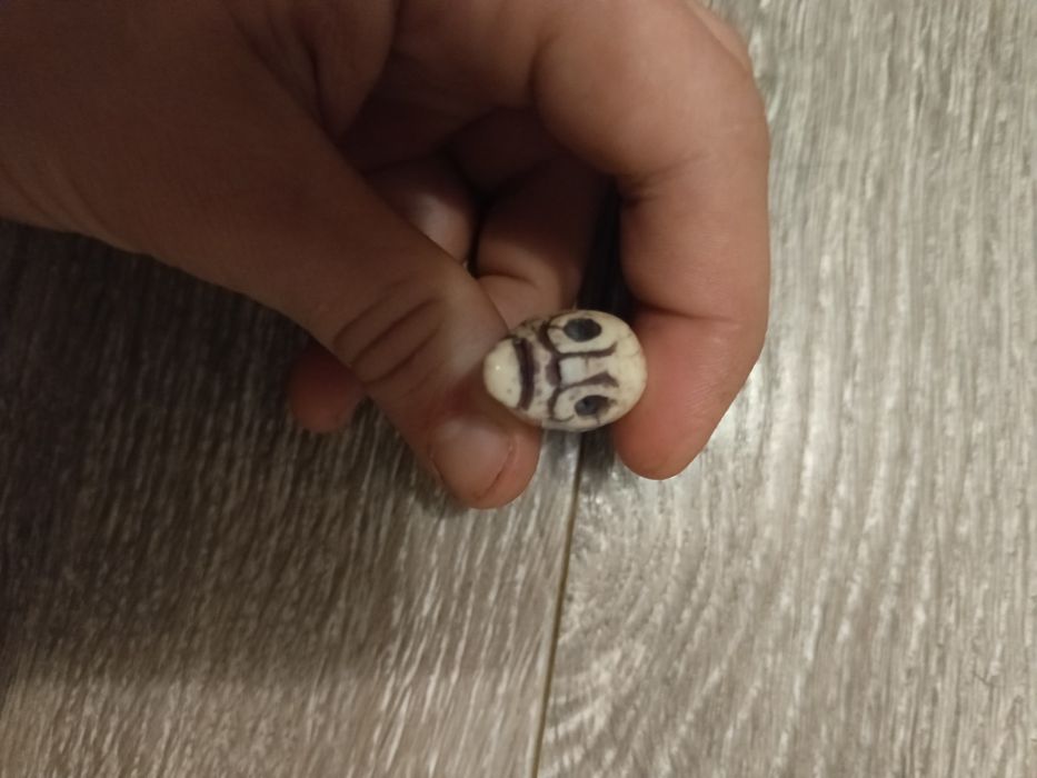 Темляк з рога оленя .нецкі
Ручна робота брилок з кості
Ручна робота бр