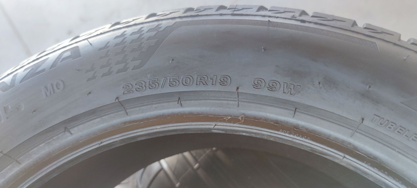 235/50/19 99W Bridgestone turanza t005