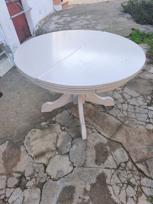 Várias peças de Mobílias