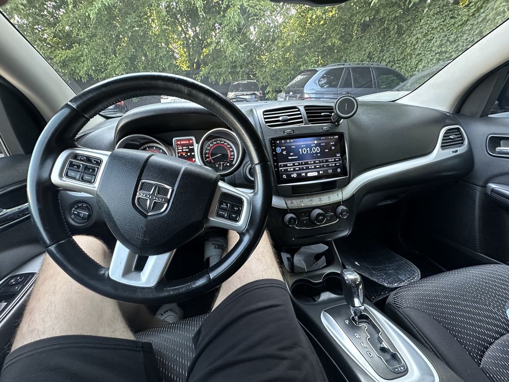 Dodge Journey надійний та комфортний додж джорні