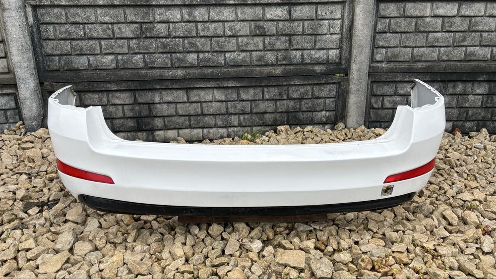 Zderzak tylny 4xPDC bialy LF9E Skoda Octavia 3 III kombi 12- oryginal
